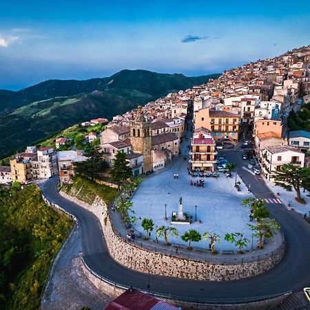 San Mauro Castelverde Antico Borgo Buonanotte酒店 外观 照片